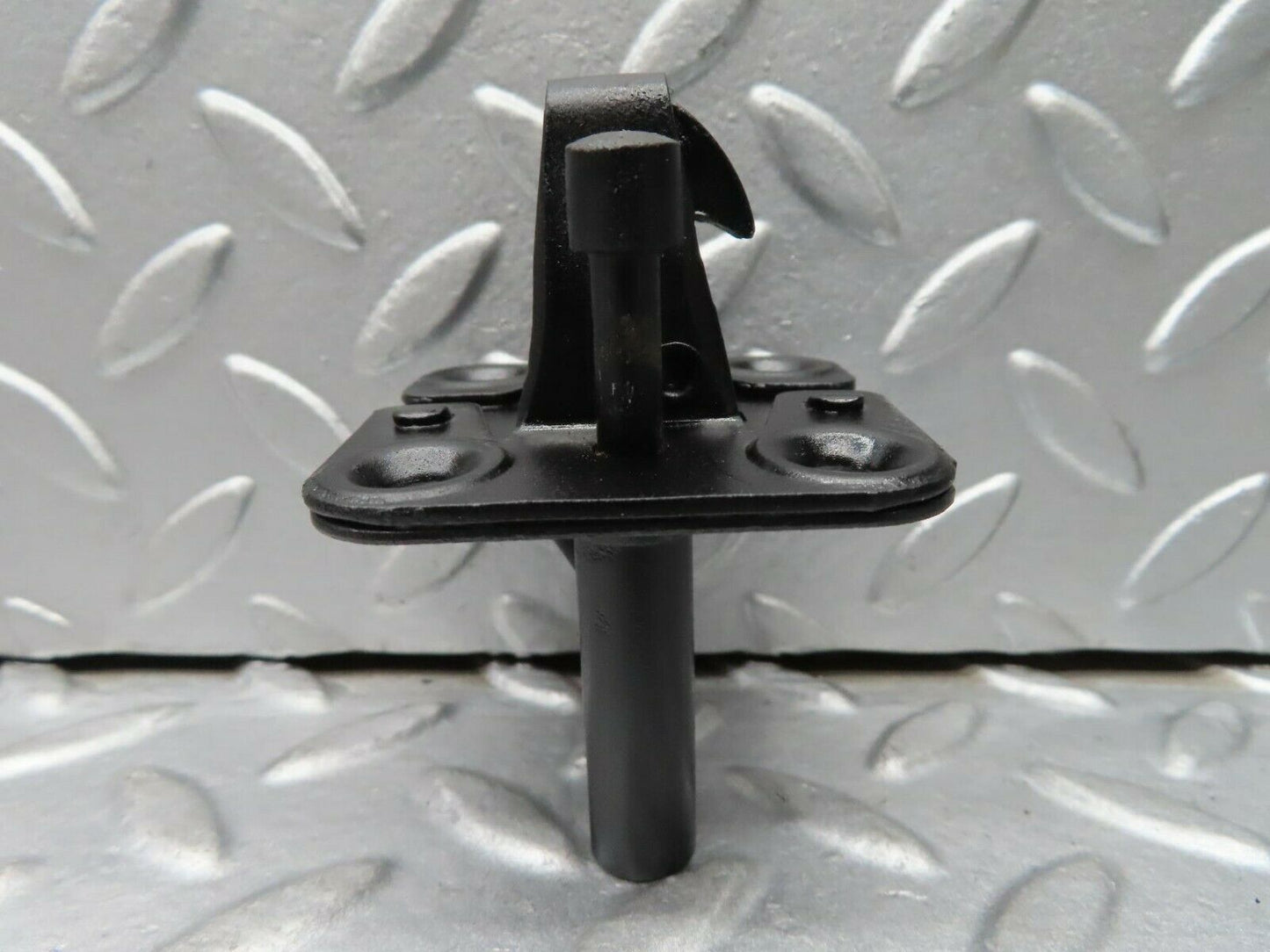 16702 Mercedes-Benz C107 380SLC Bonnet Lock Catch