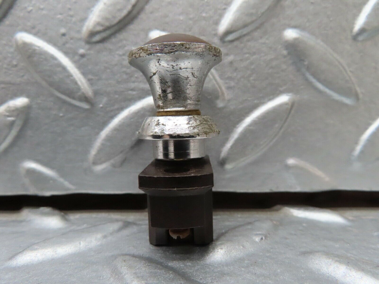 18654 Mercedes-Benz W120 W121 Ponton Switch Ceiling Lamp 2612