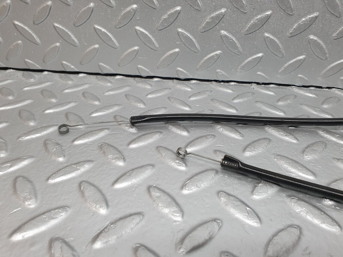 41112 Mercedes-Benz W126 300SE Heater Control Cable Pair 12683016310989 12683001310589