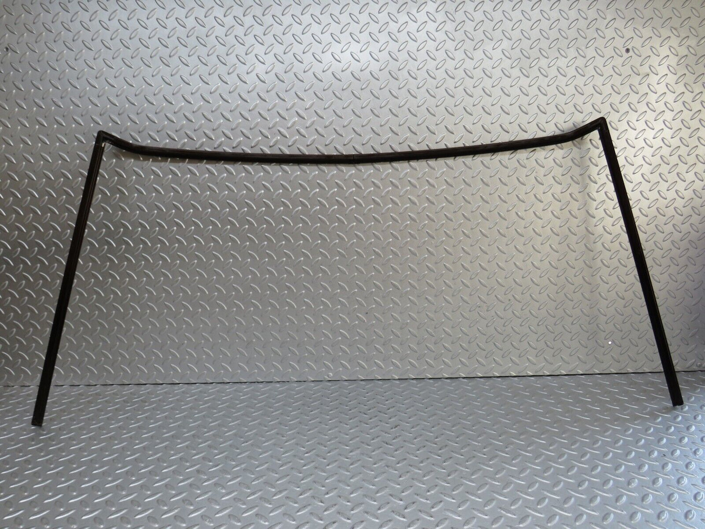 36514 Mercedes-Benz W201 190E Rear Windscreen Frame