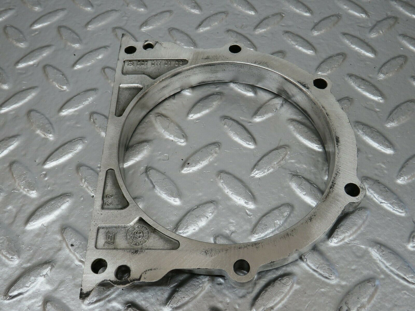24384 Mercedes-Benz S124 220TE Wagon Crankshaft Rear Sealing Cover 6010110108