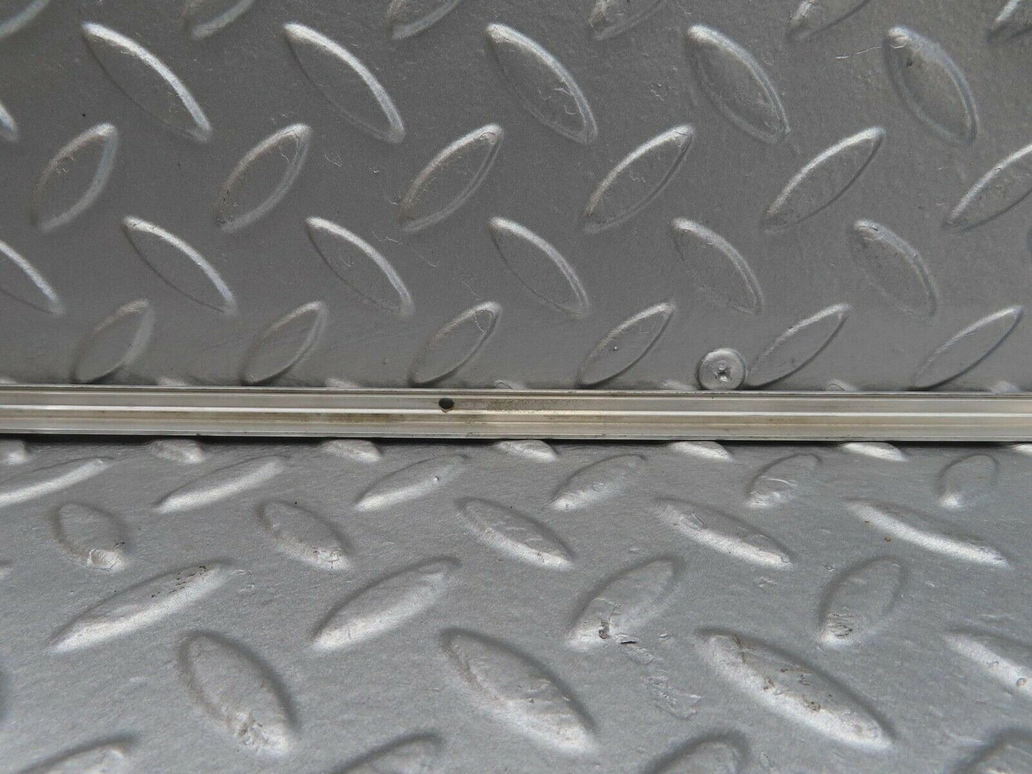 16020 Mercedes-Benz W123 280E Sunroof Chrome Trim