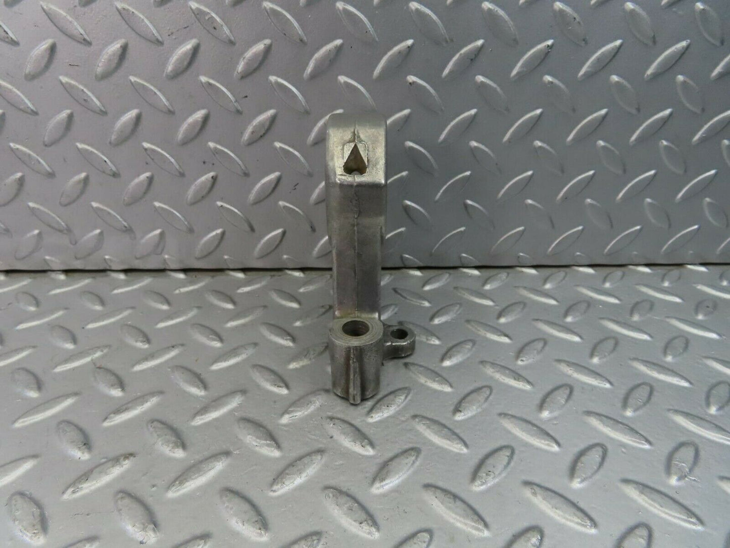 8999 Mercedes-Benz W108 Camshaft Tower Bearing 1140510916