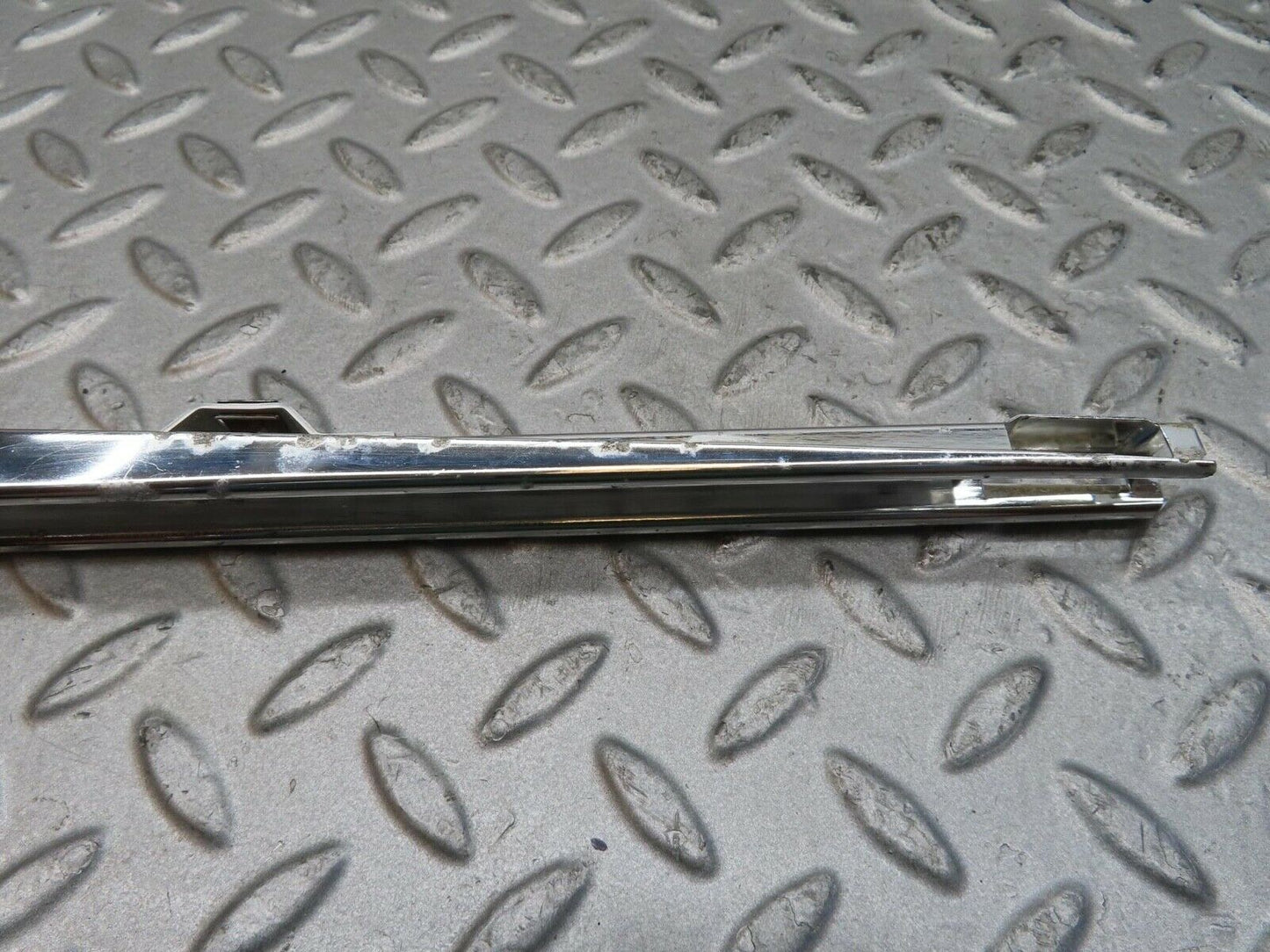 12652 Mercedes-Benz W111 220SE Front Left Rear Window Channel