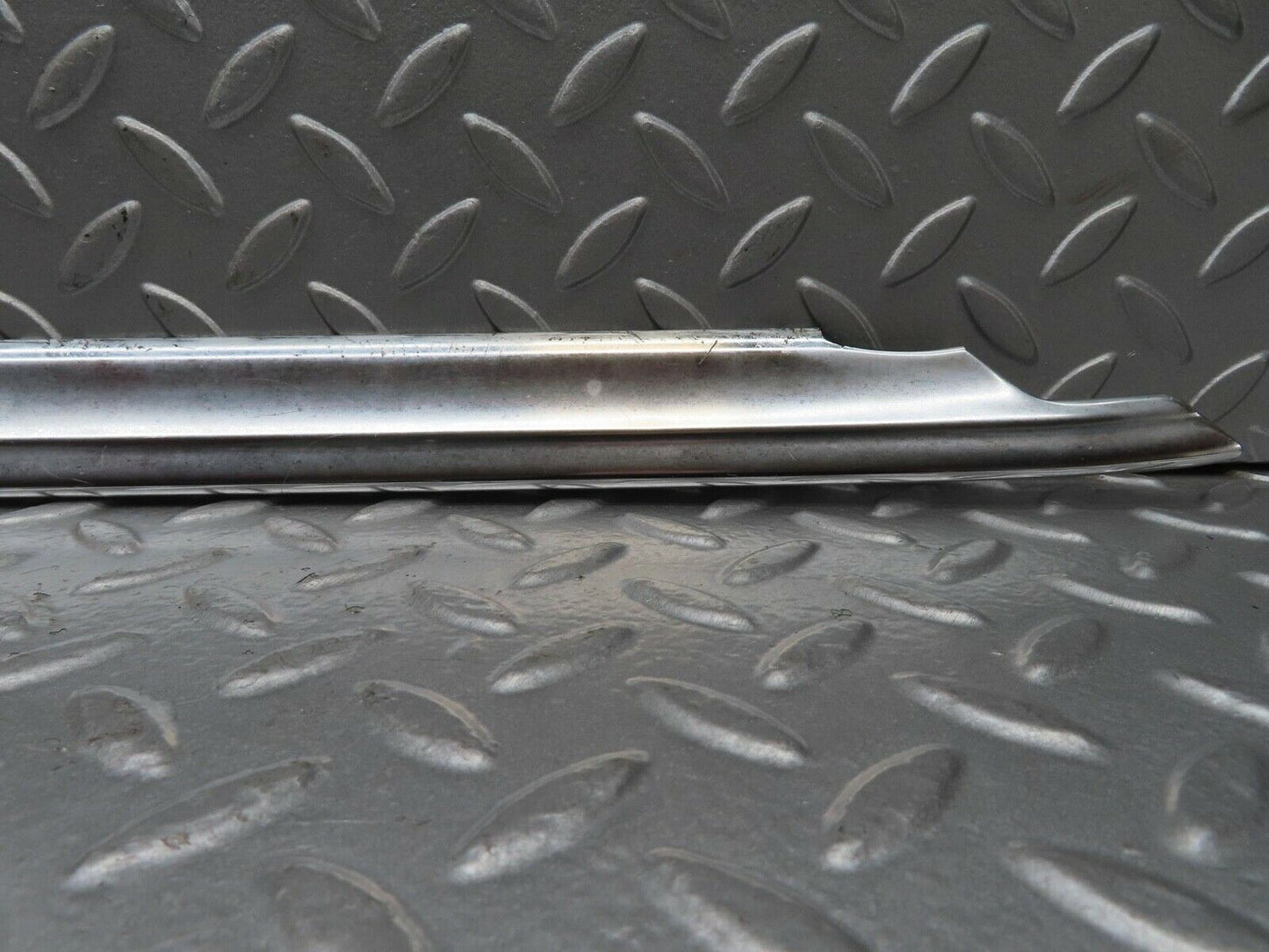 13029 Mercedes-Benz W111 220S Front Right Door Chrome Moulding Trim