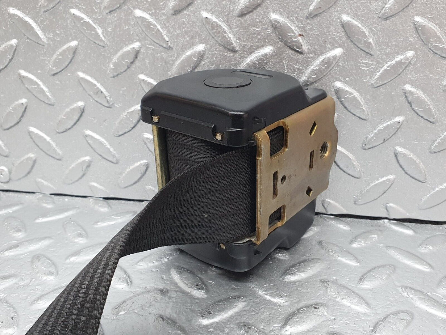 43864 Mercedes-Benz C126 380SEC Coupe Front Left Seat Belt With Buckle 1268603985 1268603269
