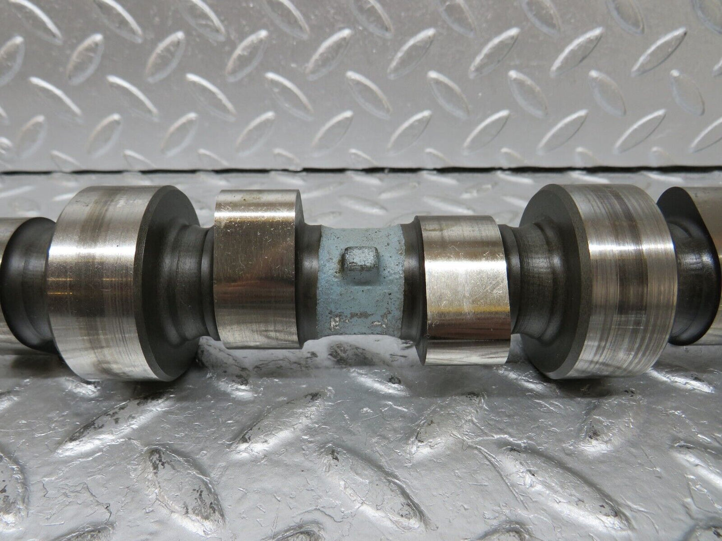 34534 Mercedes-Benz C126 380SEC Coupe Camshaft Left Side 11710