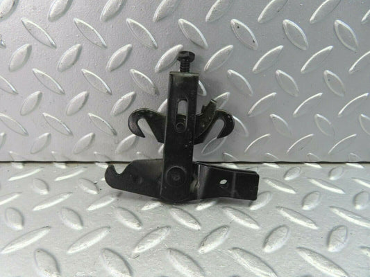10579 Mercedes-Benz W201 190E Handbrake Adjusting Handbrake Regulator