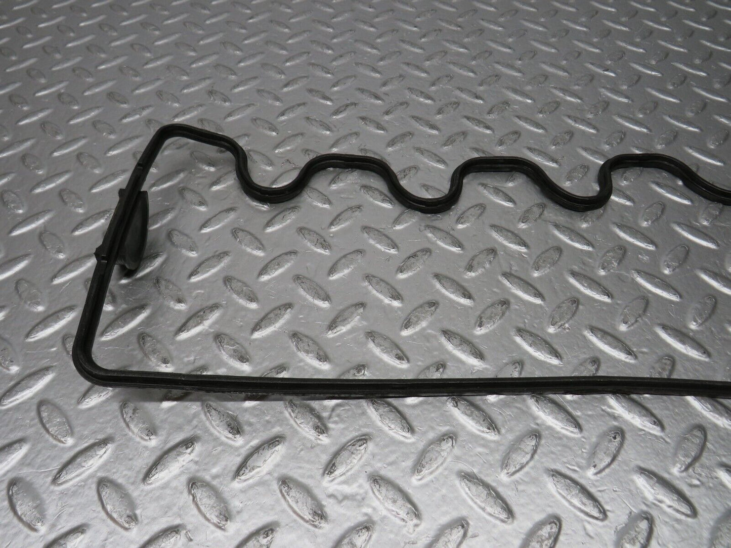 30887 Mercedes-Benz W201 190E Engine Rocker Cover Gasket