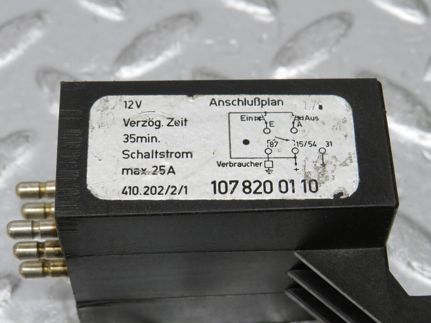0136 Mercedes-Benz W116 350SE Heated Window Relay 1078200110