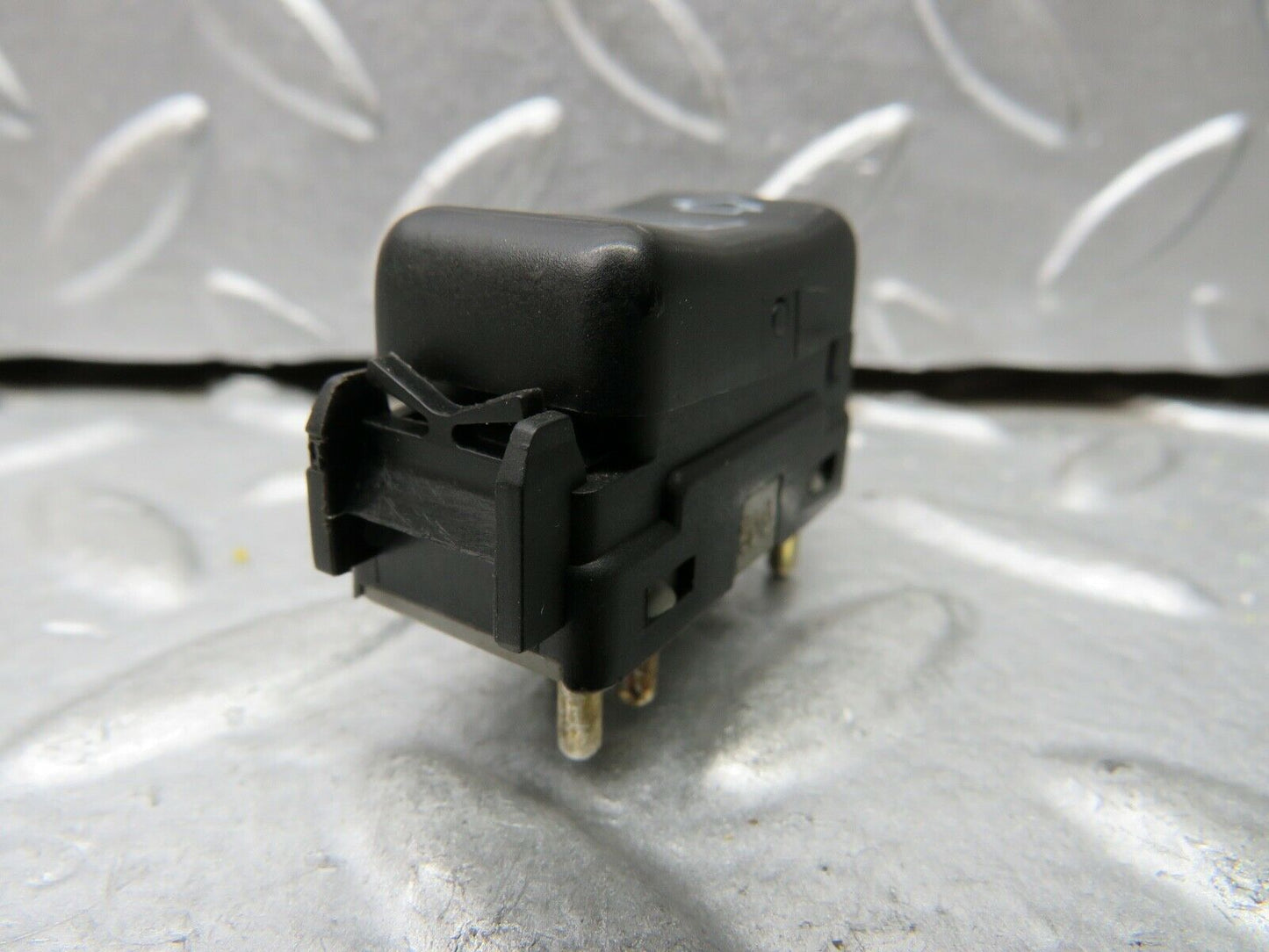 21880 Mercedes-Benz W124 Electric Window Switch Left Side 1248209310