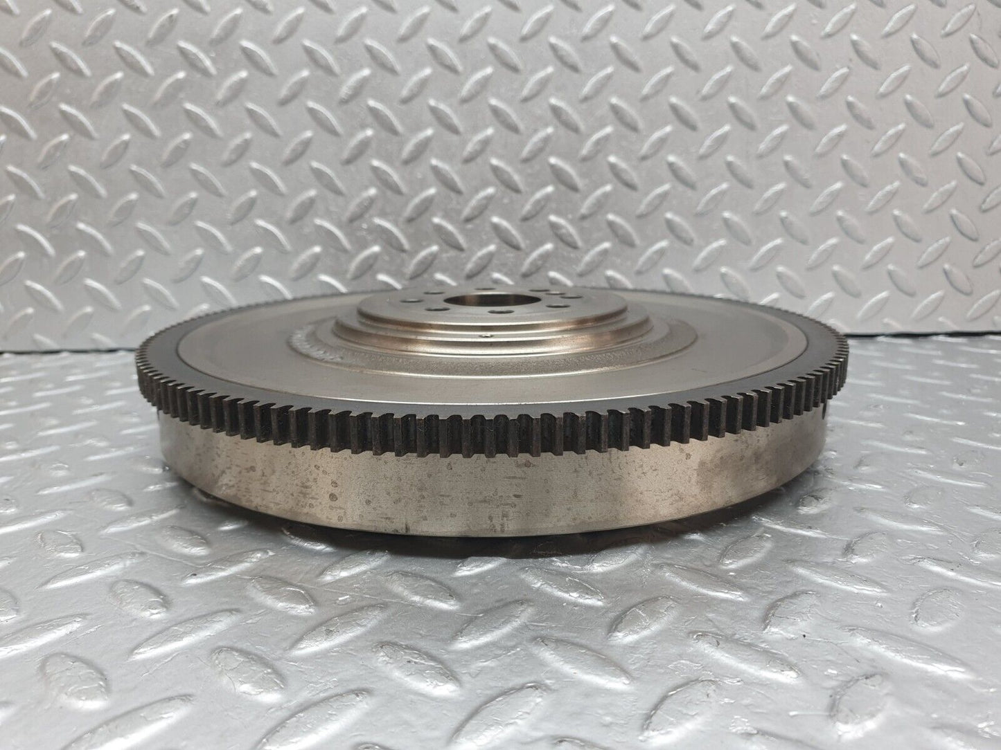 42725 Mercedes-Benz W201 190 2.0L Flywheel Starter Ring Manual Gearbox 1020320901