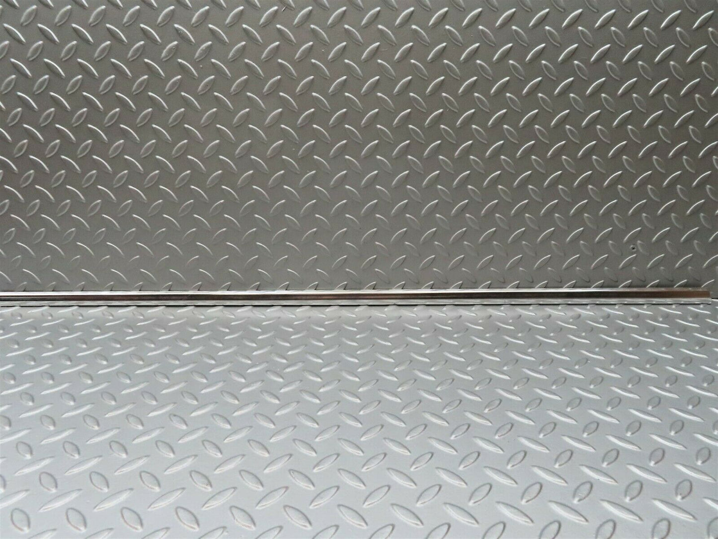 3744 Mercedes-Benz S123 200T Wagon Rear Left Door Chrome Moulding Trim