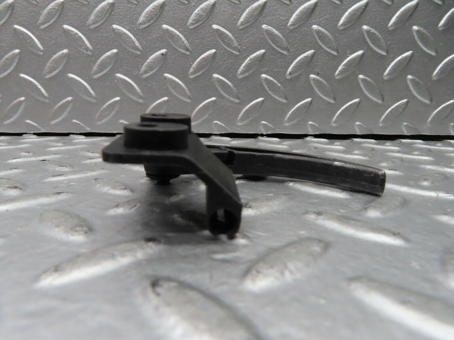 21253 Mercedes-Benz W123 230E Hood Opener Bonnet Opener Release