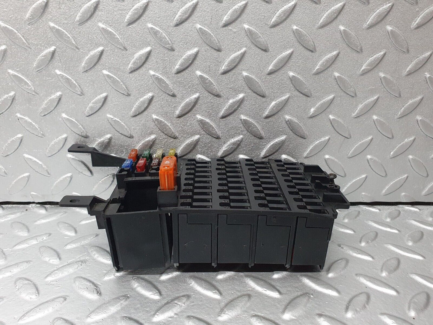 41816 Mercedes-Benz W202 C200 Fuse Box 2085450140