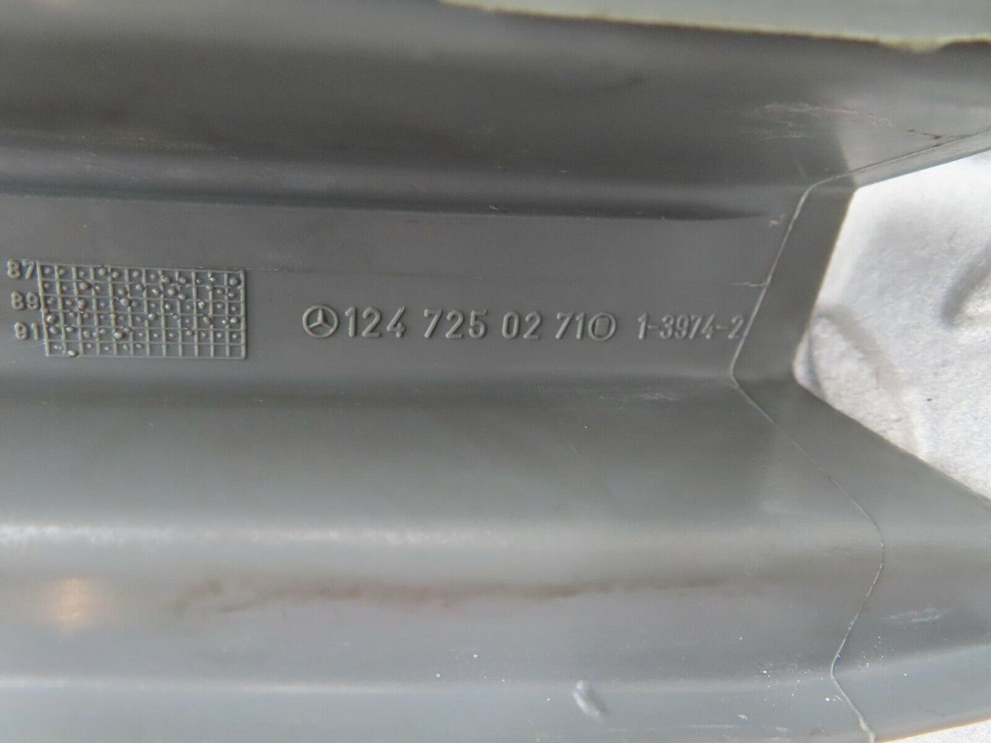 16374 Mercedes-Benz W124 260E Front Right Door Window Frame Trim Cover