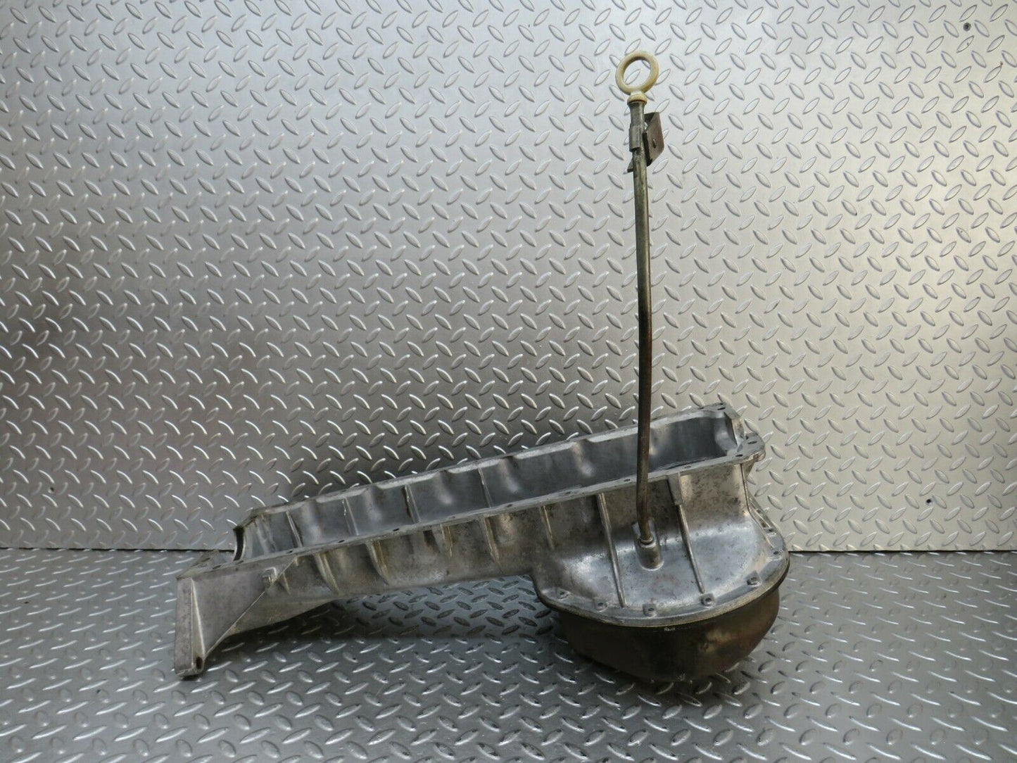 23679 Mercedes-Benz W114 280E Oil Pan Oil Sump 1100140202