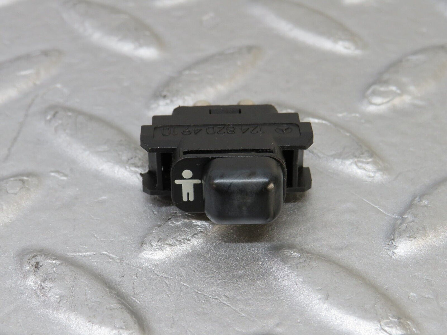 36909 Mercedes-Benz C126 420SEC Coupe Child Lock Control Switch 1248204910