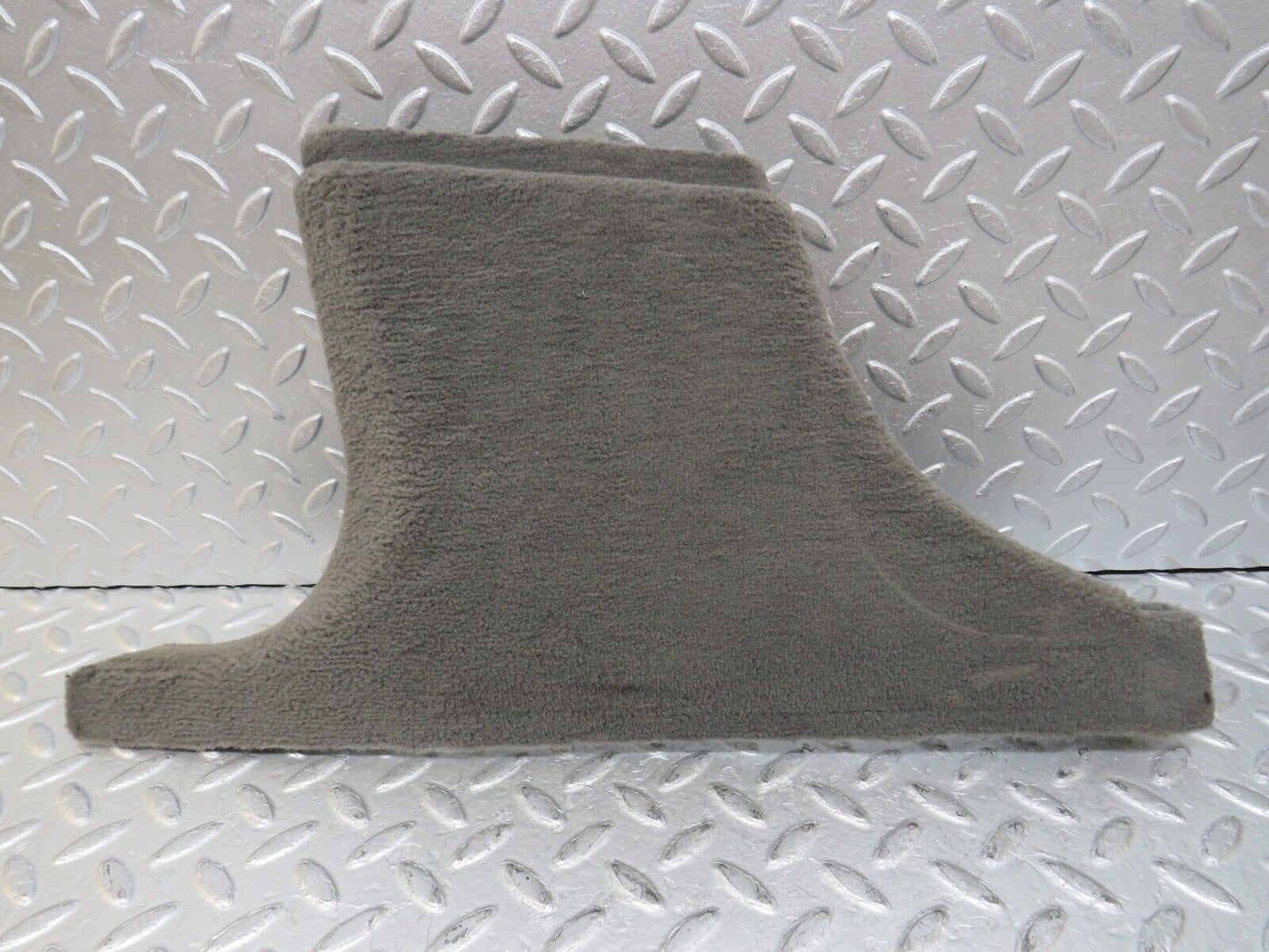 35202 Mercedes-Benz W221 B Pillar Lower Cover Left Side Grey 2216901125