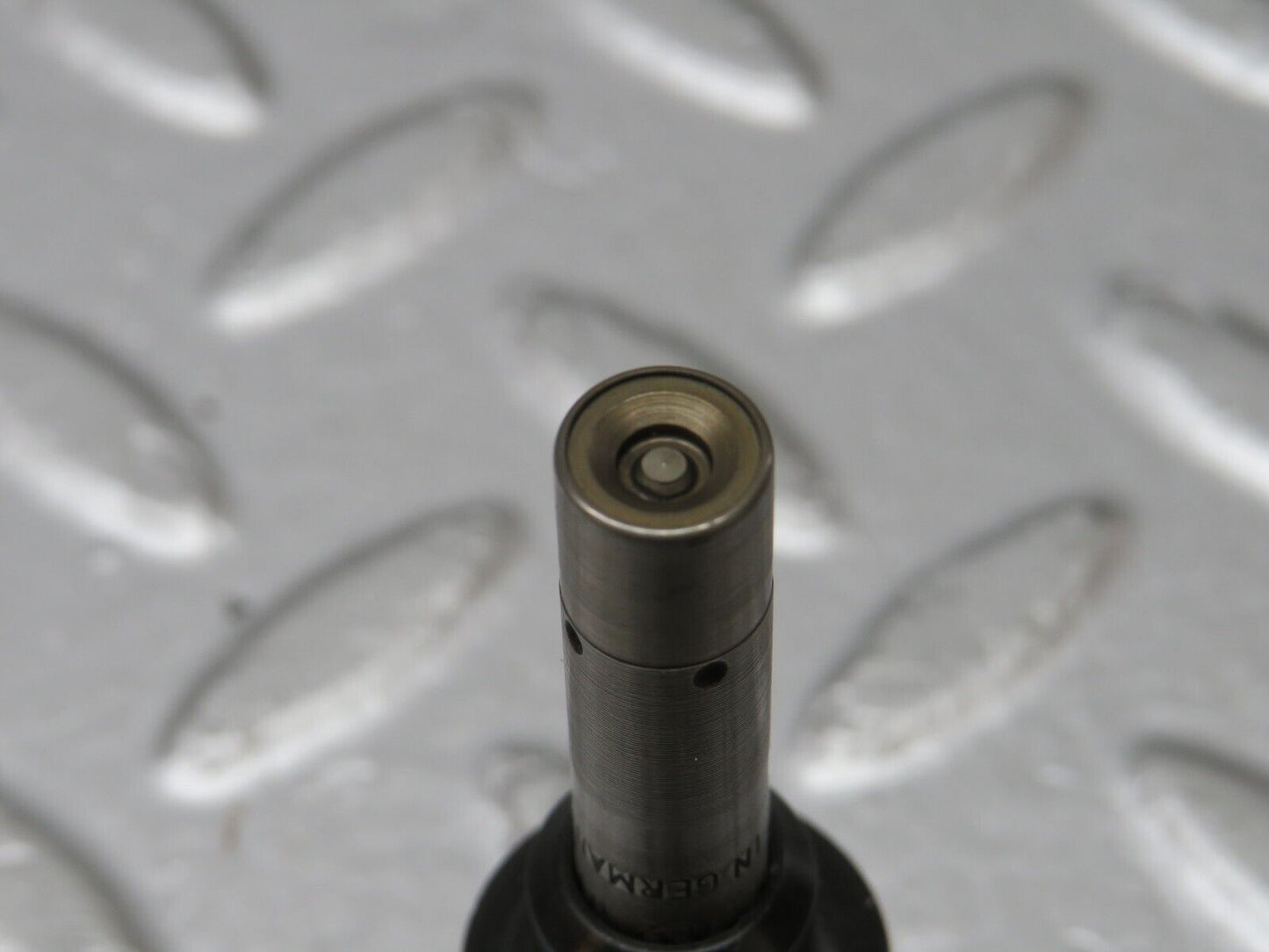 33684 Mercedes-Benz W201 190E 2.0L Fuel Injector Bosch 0437502010
