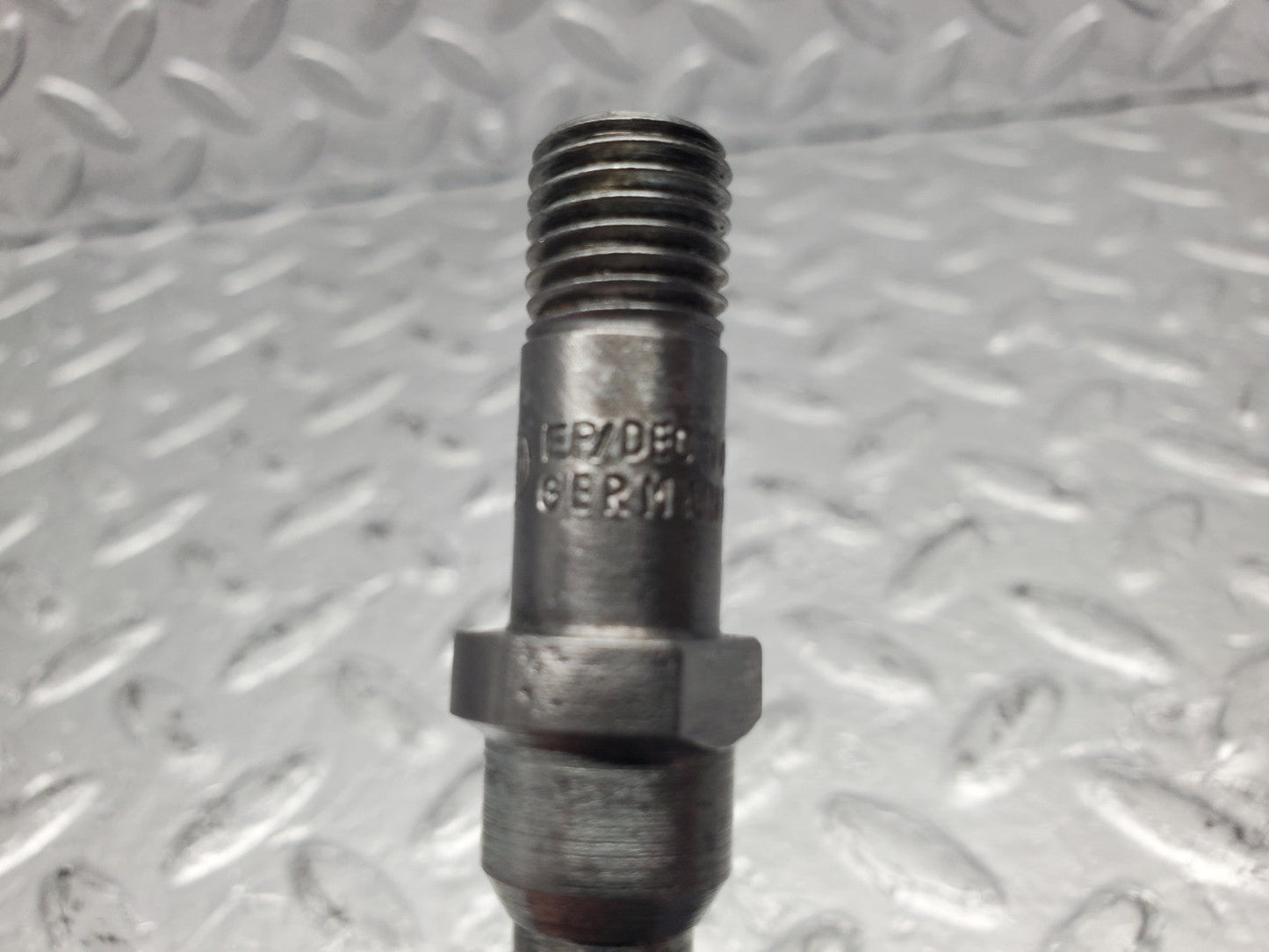 W112 fuel injector used OEM