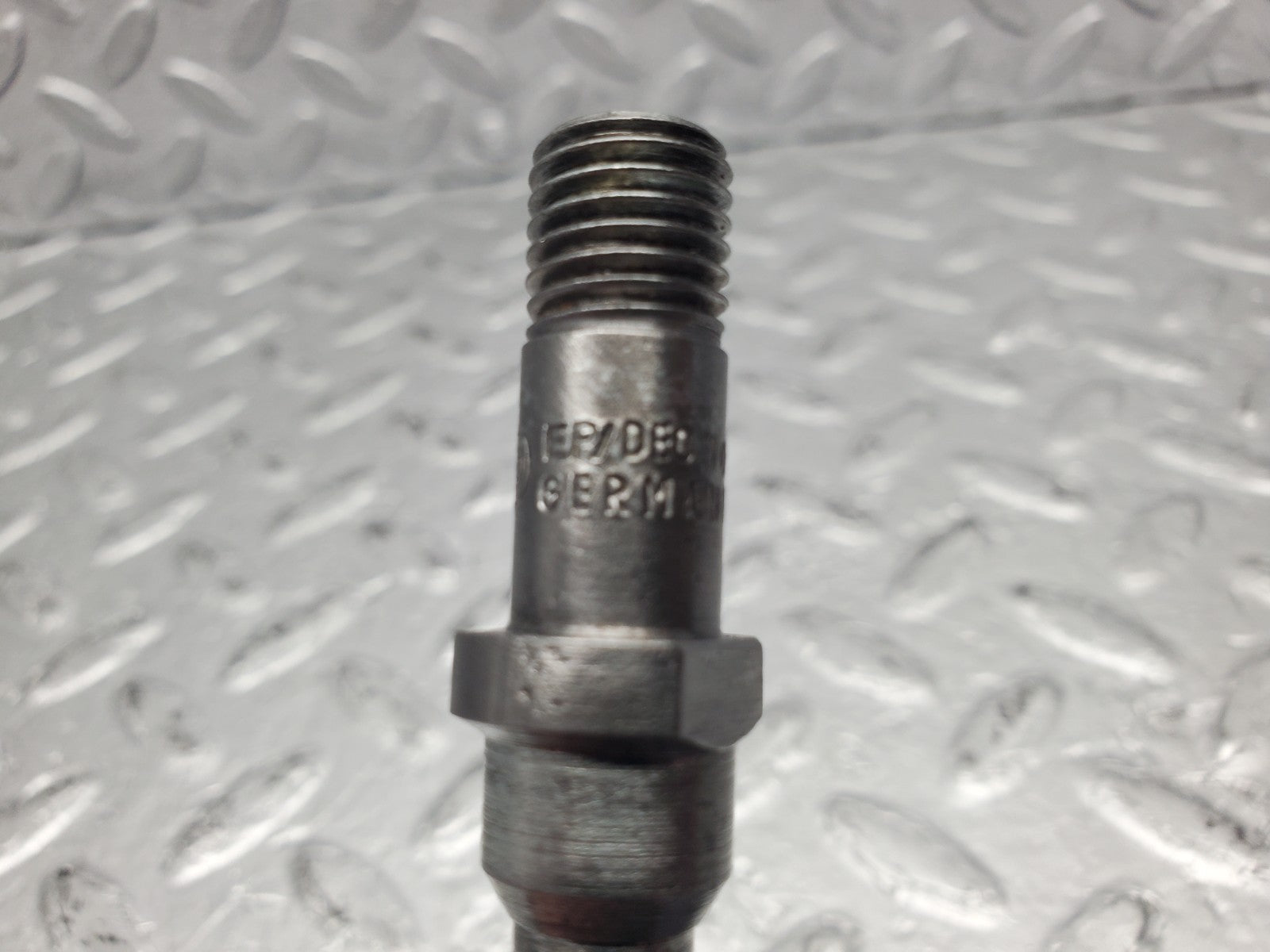 W112 fuel injector used OEM
