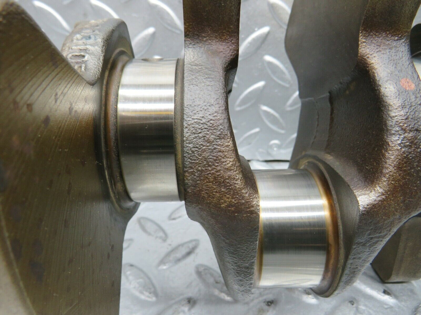 21781 Mercedes-Benz W126 300SE Crankshaft