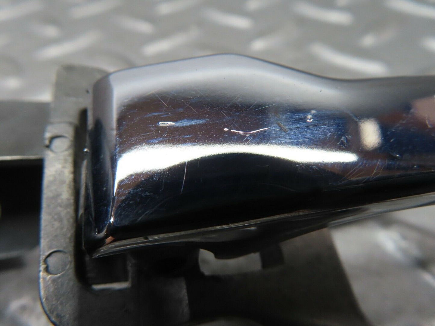 19160 Mercedes-Benz W123 300D Left Interior Door Handle 1237600161