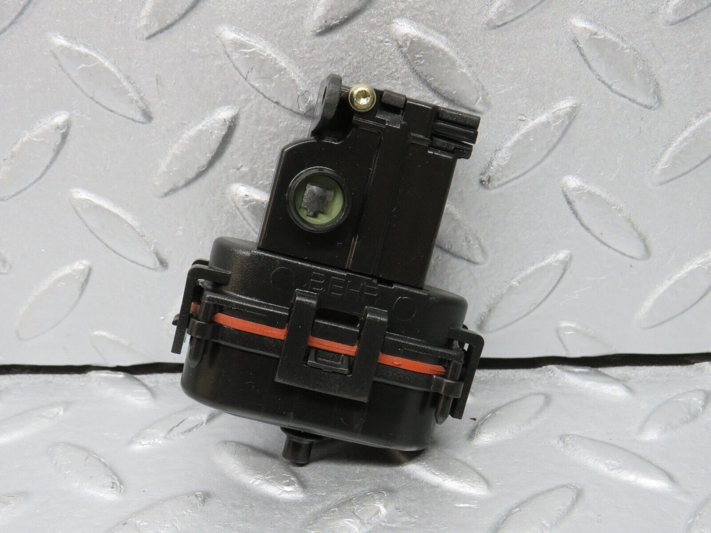 38597 Mercedes-Benz R129 280SL Coupe Heater Box Vacuum Actuator