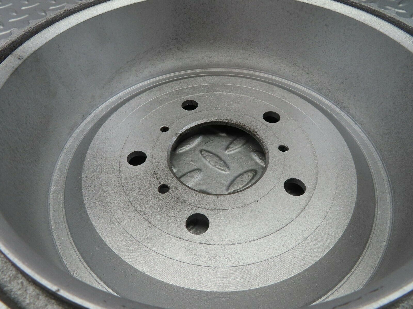 9214 Mercedes-Benz W111 Brake Drum