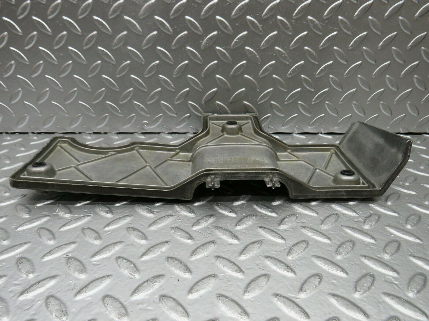 22517 Mercedes-Benz C124 E220 Coupe Ignition Cable Cover 1111500075