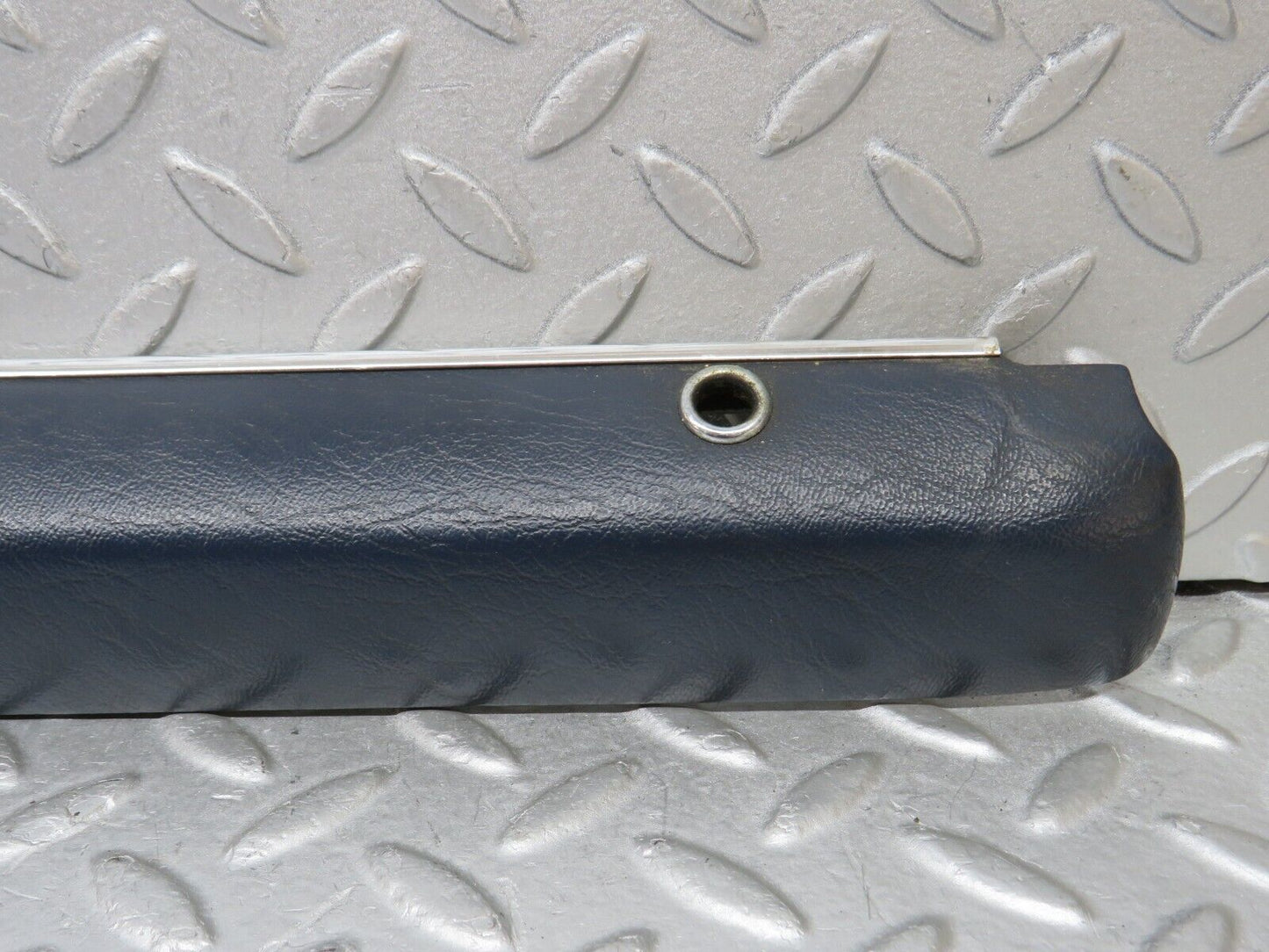 37333 Mercedes-Benz W109 300SEL Front Right Door Card Top Trim Blue