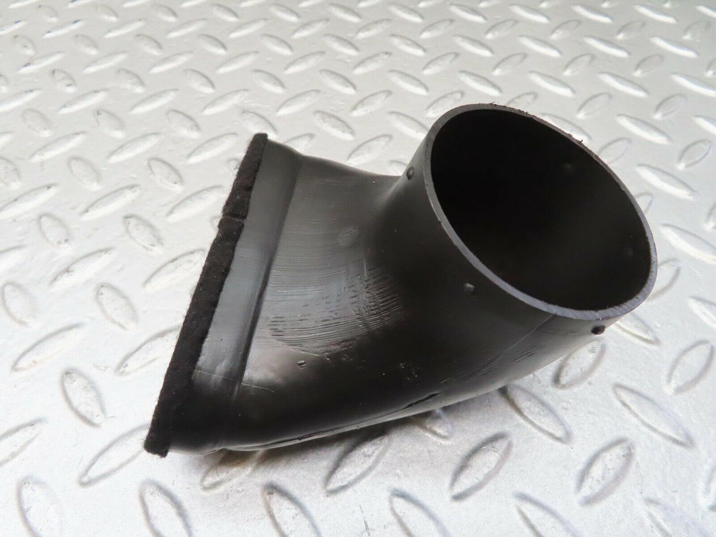 14267 Mercedes-Benz W116 350SE Air Duct Pipe Right Side