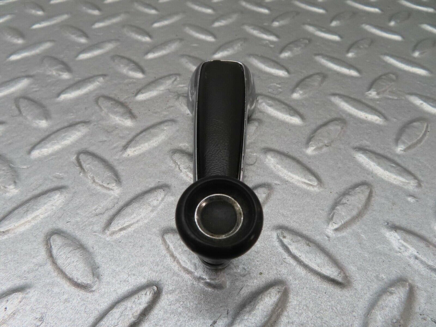 12762 Mercedes-Benz W111 220SE Window Lifter Crank Handle