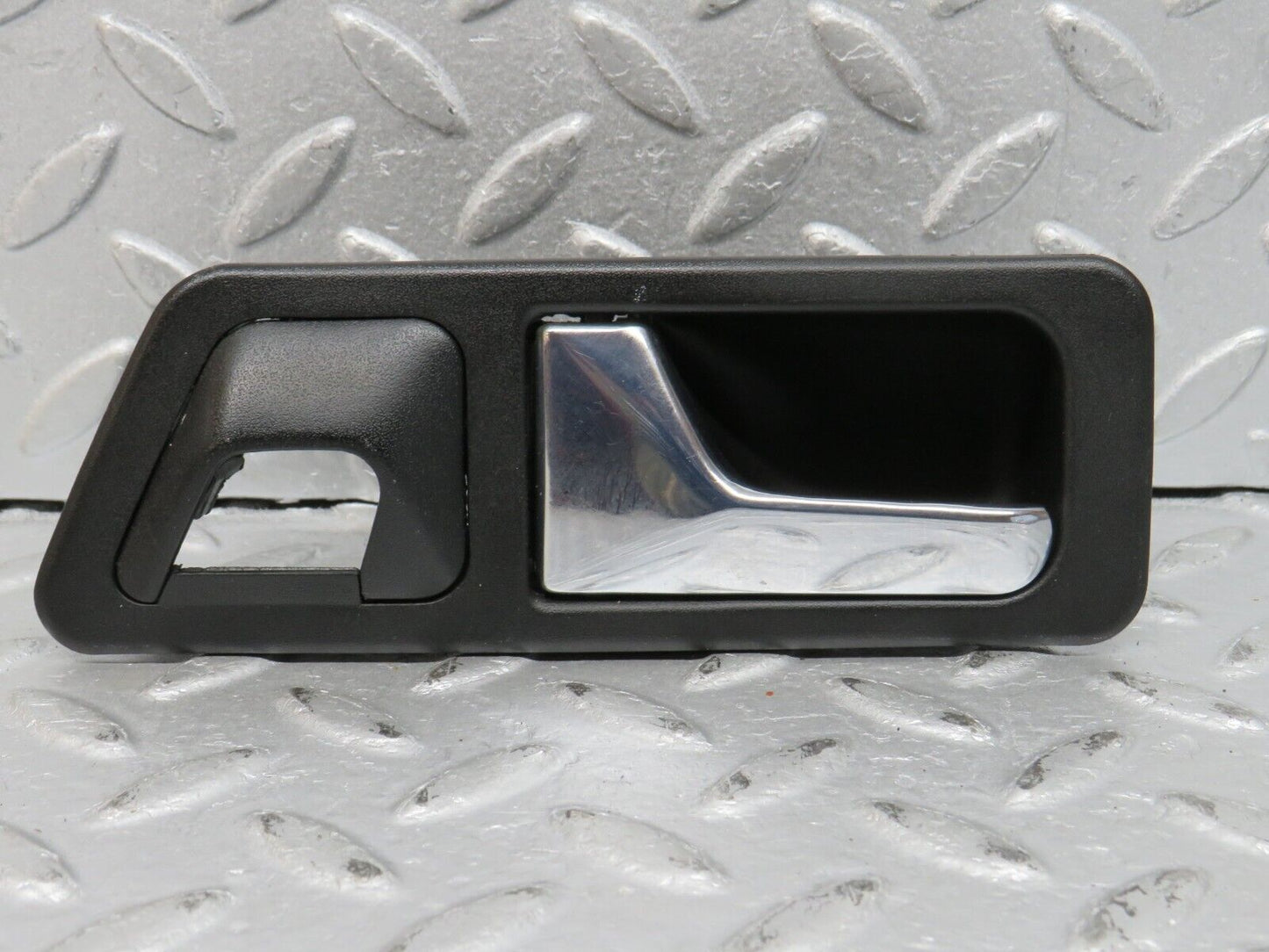 38724 Mercedes-Benz W201 190E 2.6L Left Interior Door Handle 2017660164