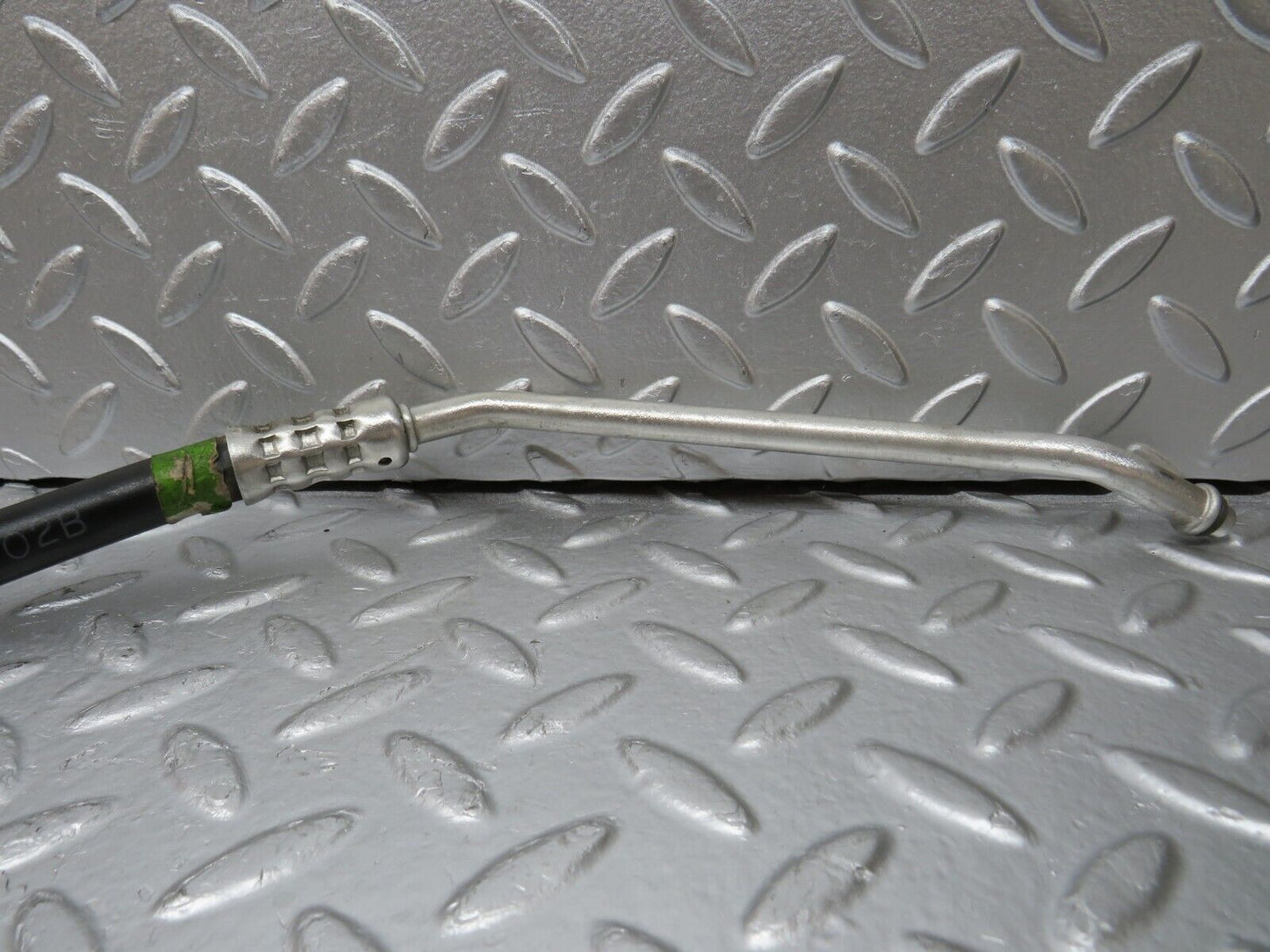 31316 Mercedes-Benz S124 Wagon 220TE Wagon Air Conditioning Hose Pipe