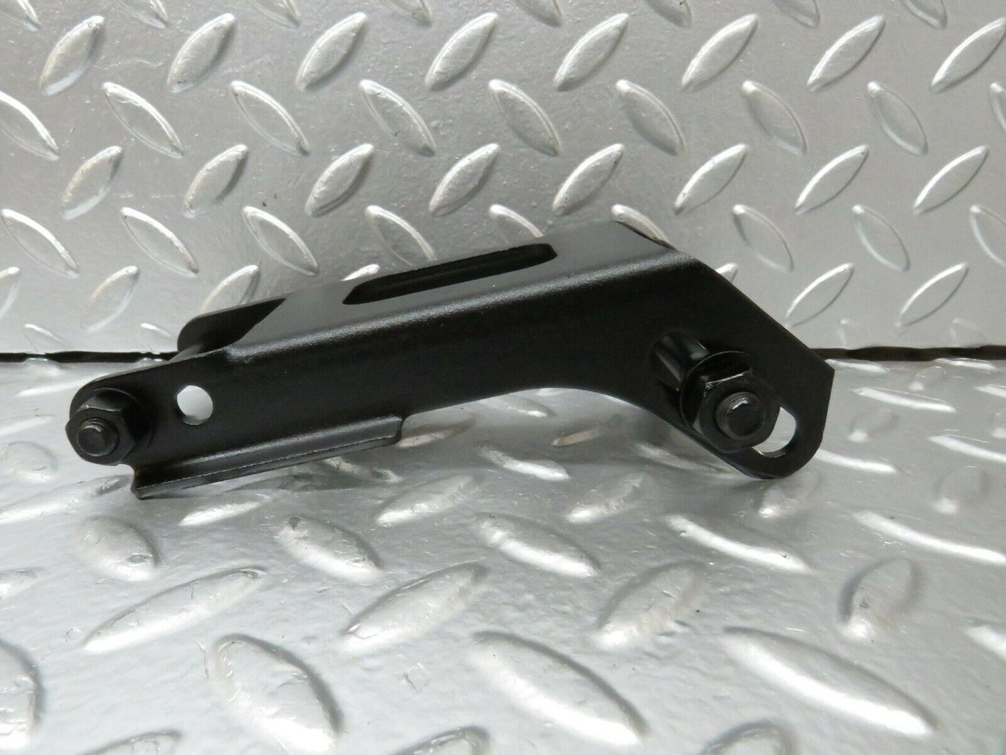 23900 Mercedes-Benz C107 450SLC Coupe Alternator Generator Bracket