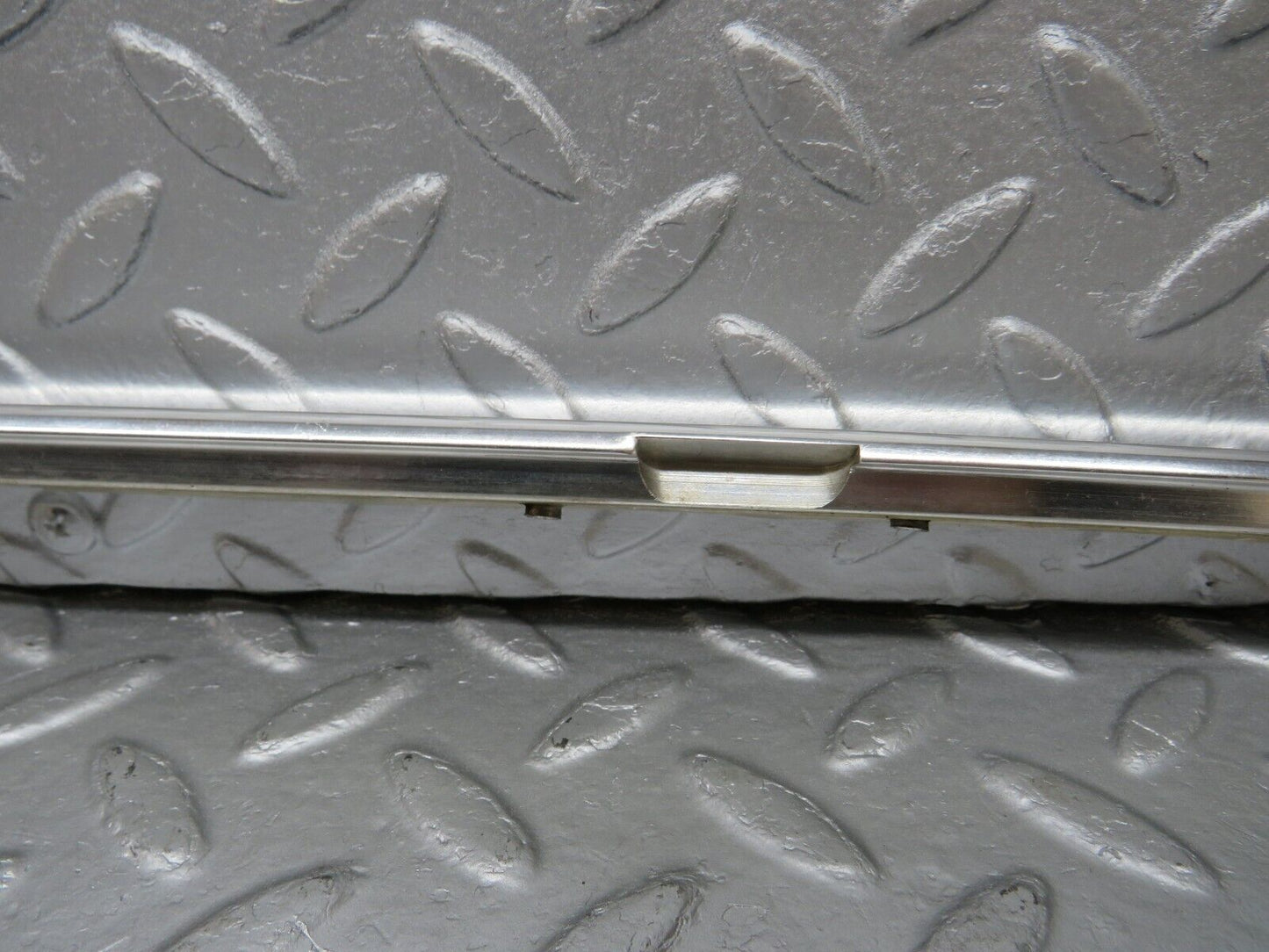40204 Mercedes-Benz R107 Hardtop Roof Chrome Left Side