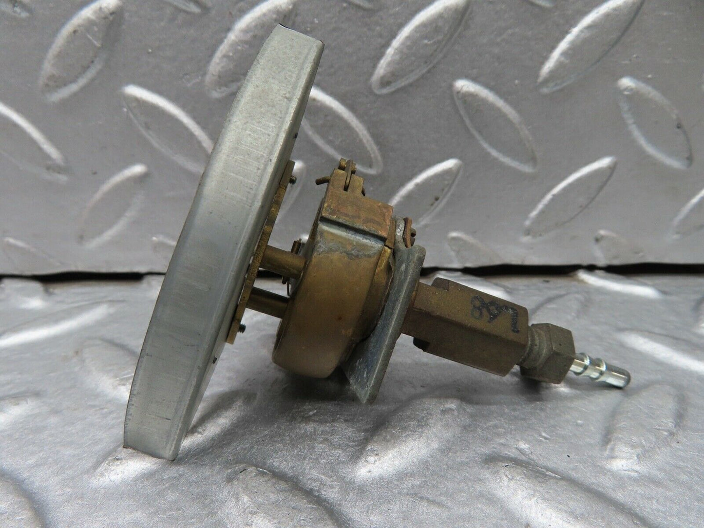 18349 Mercedes-Benz W115 Oil Pressure Gauge