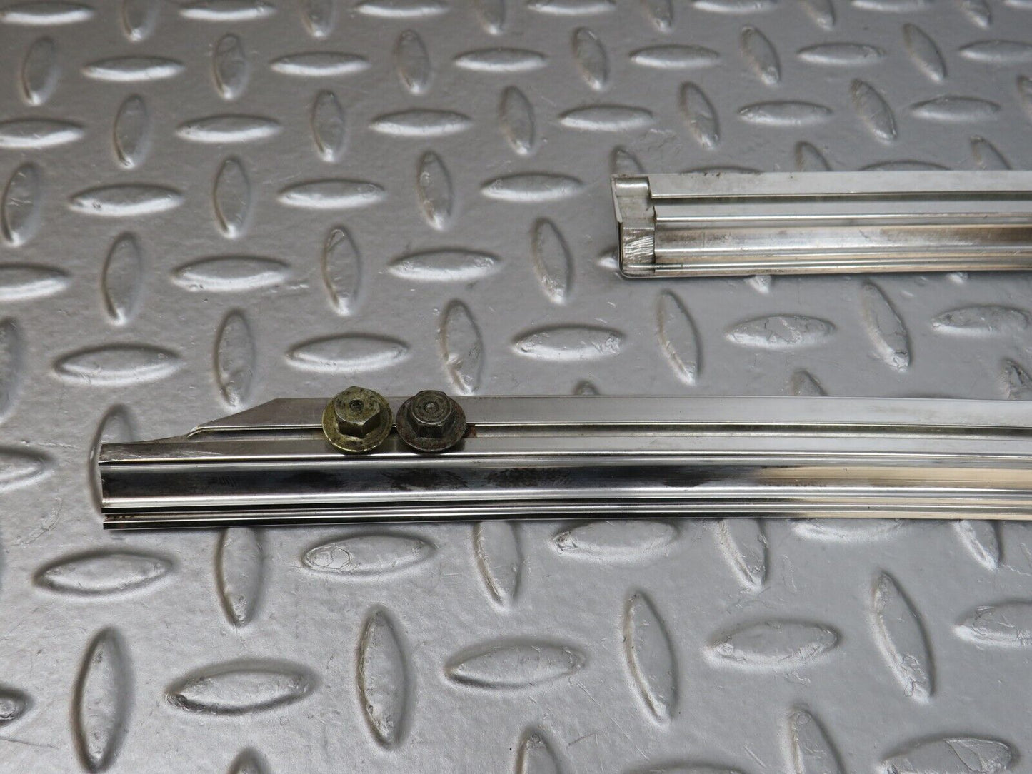 35626 Mercedes-Benz R107 280SL Coupe Soft Top Cover Chrome Trim
