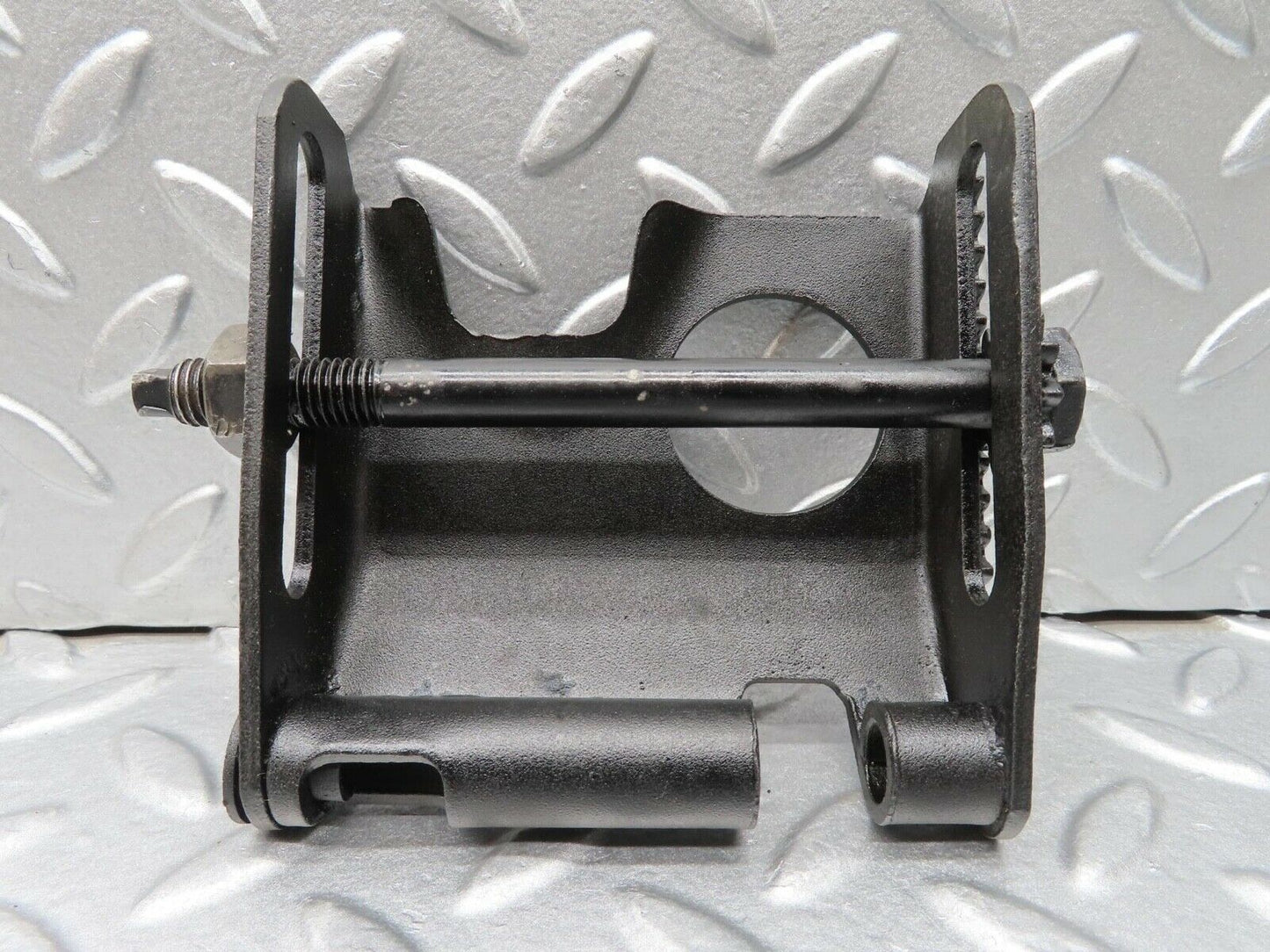 14074 Mercedes-Benz C107 280SLC Alternator Generator Bracket