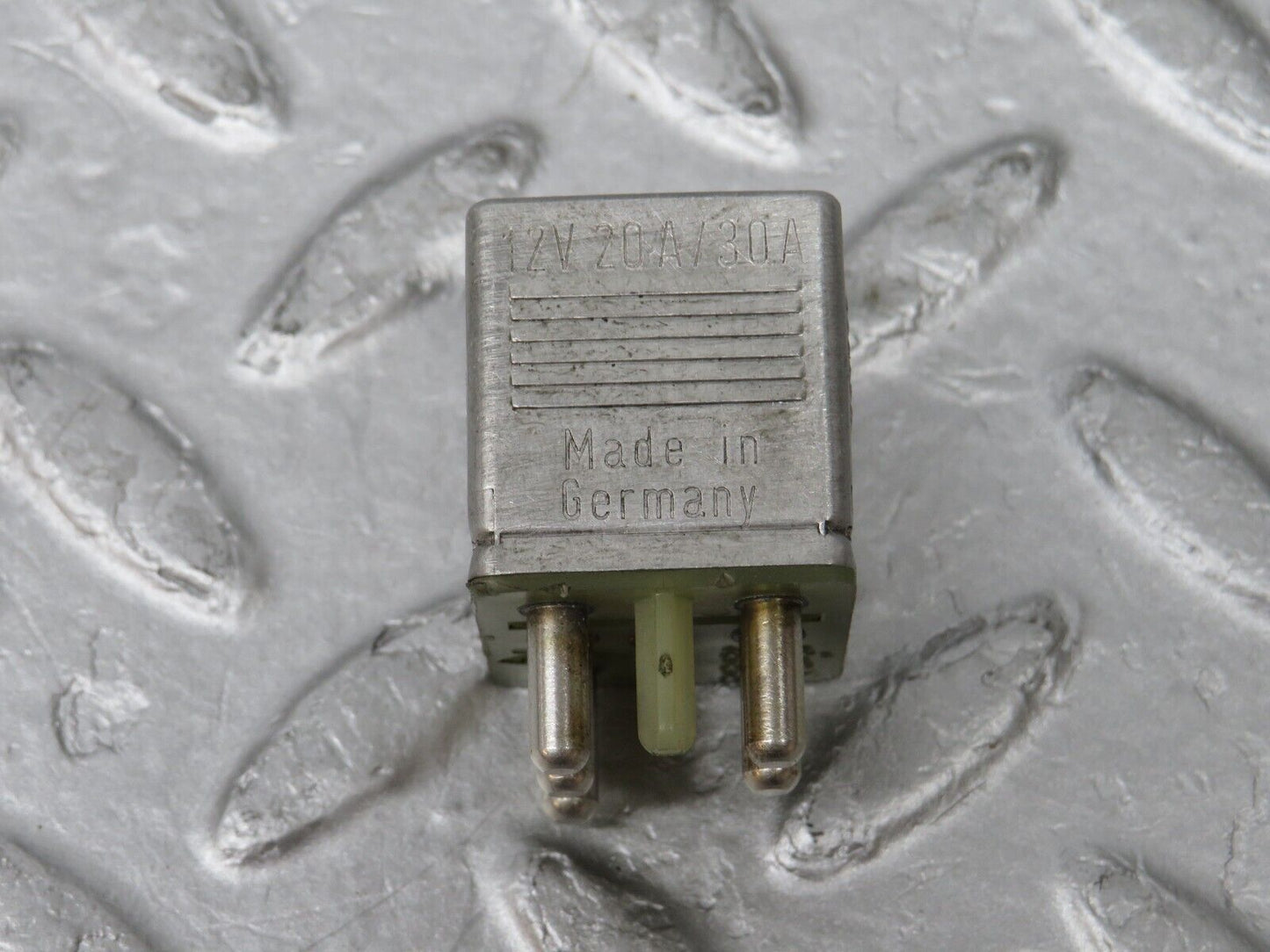 36090 Mercedes-Benz W126 420SE Multi Purpose Relay 0015420219