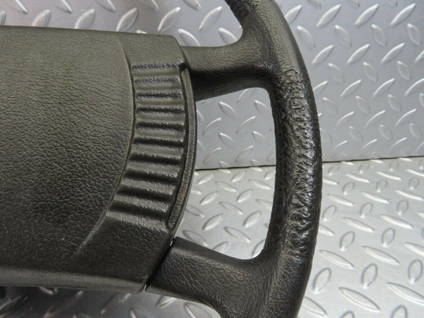 8170 Mercedes-Benz W126 Steering Wheel 1164640017