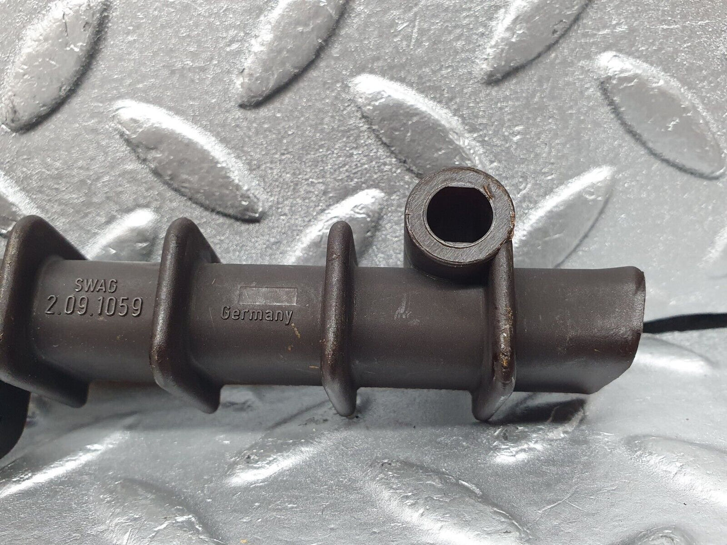 44067 Mercedes-Benz C123 230CE Coupe Timing Chain Guide Rail 2.09.1059