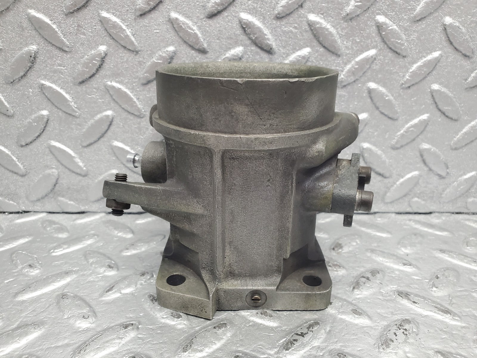 W112 throttle body valve used OEM