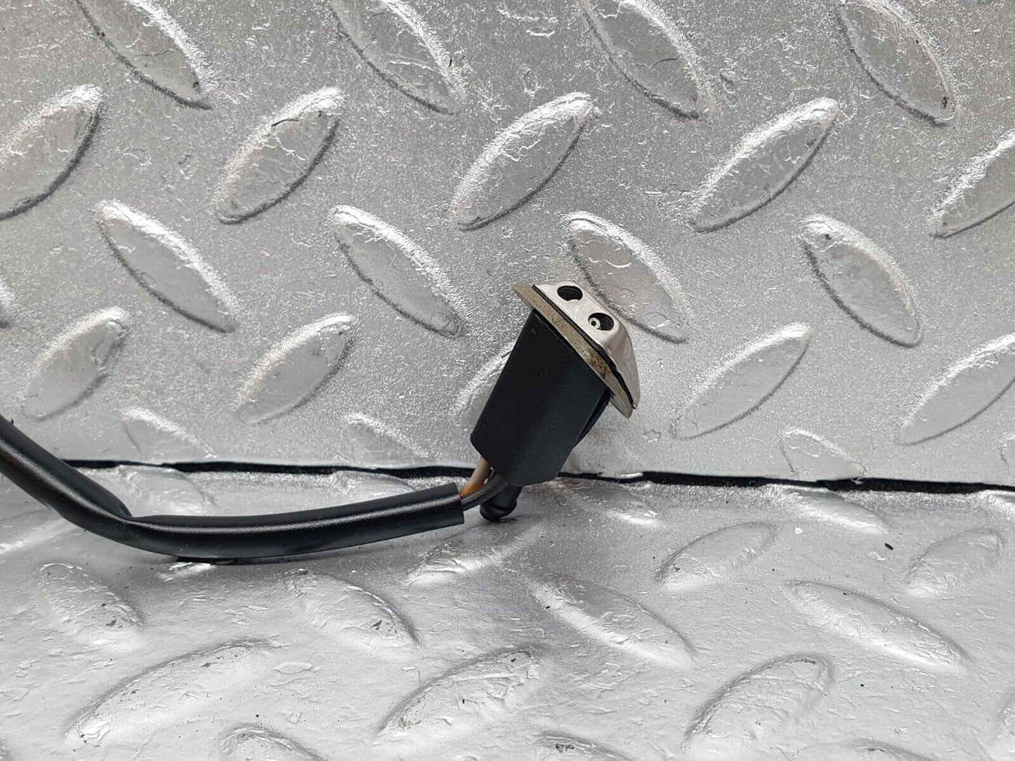 43570 Mercedes-Benz C126 380SEC Coupe Windscreen Washer Nozzle