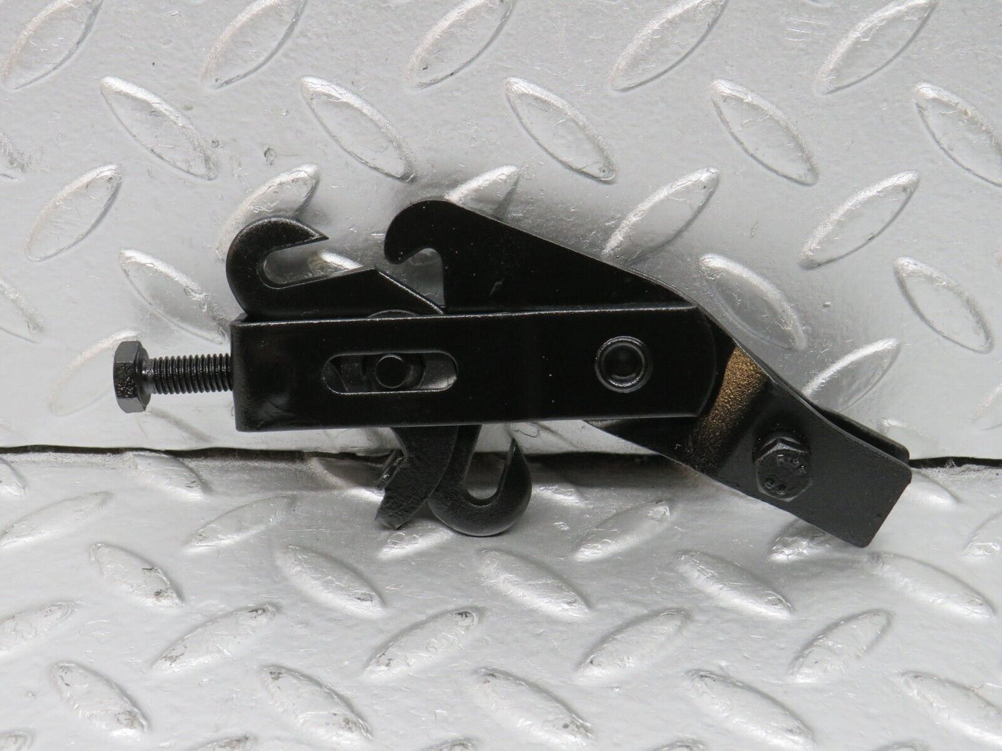 33786 Mercedes-Benz W201 190E 2.0L Handbrake Adjusting Handbrake Regulator