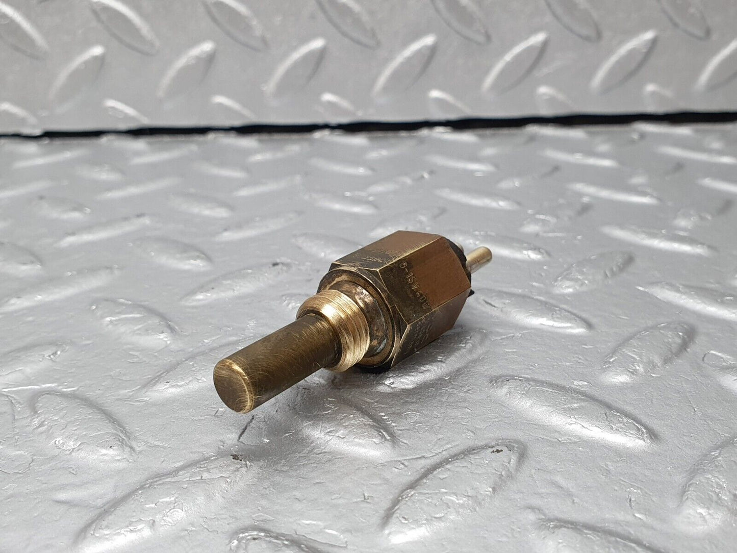 41334 Mercedes-Benz W123 280E Temperature Sensor VDO