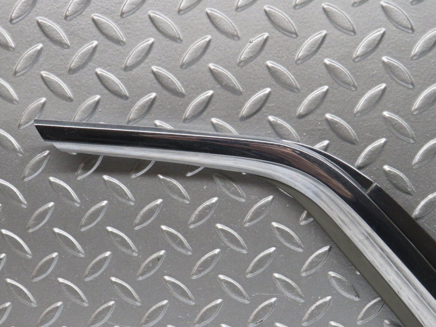 0696 Mercedes-Benz C107 350SLC Coupe Window Trim Chrome Left Side 1076980189