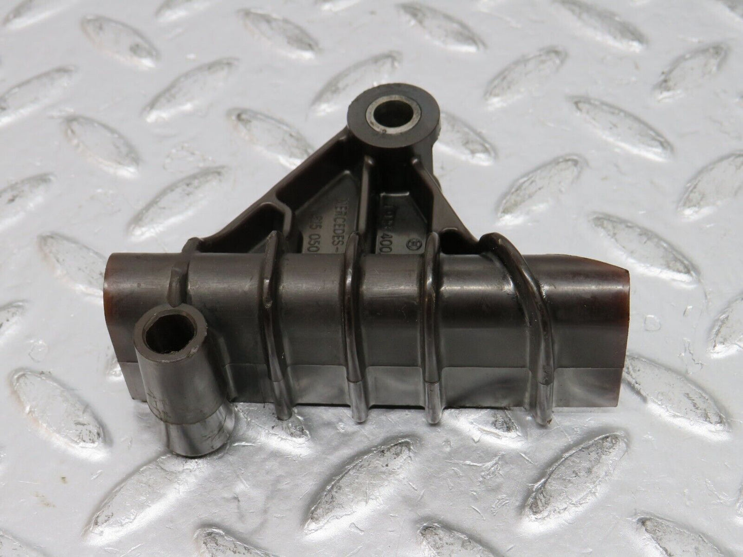0885 Mercedes-Benz W123 240D Timing Chain Guide Rail 6150501416